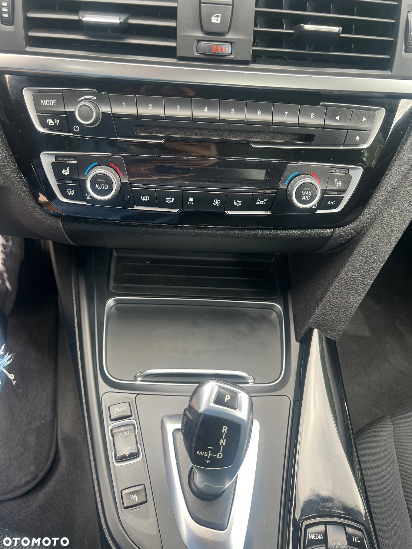 BMW Seria 3 318d - 16