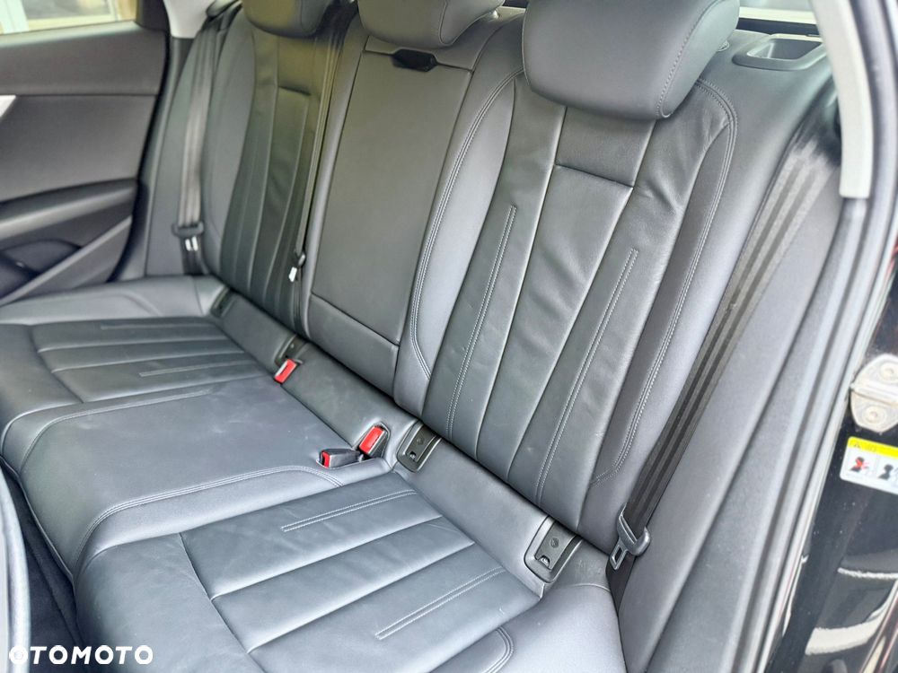 Audi A4 Avant 35 TDI S tronic S line - 19