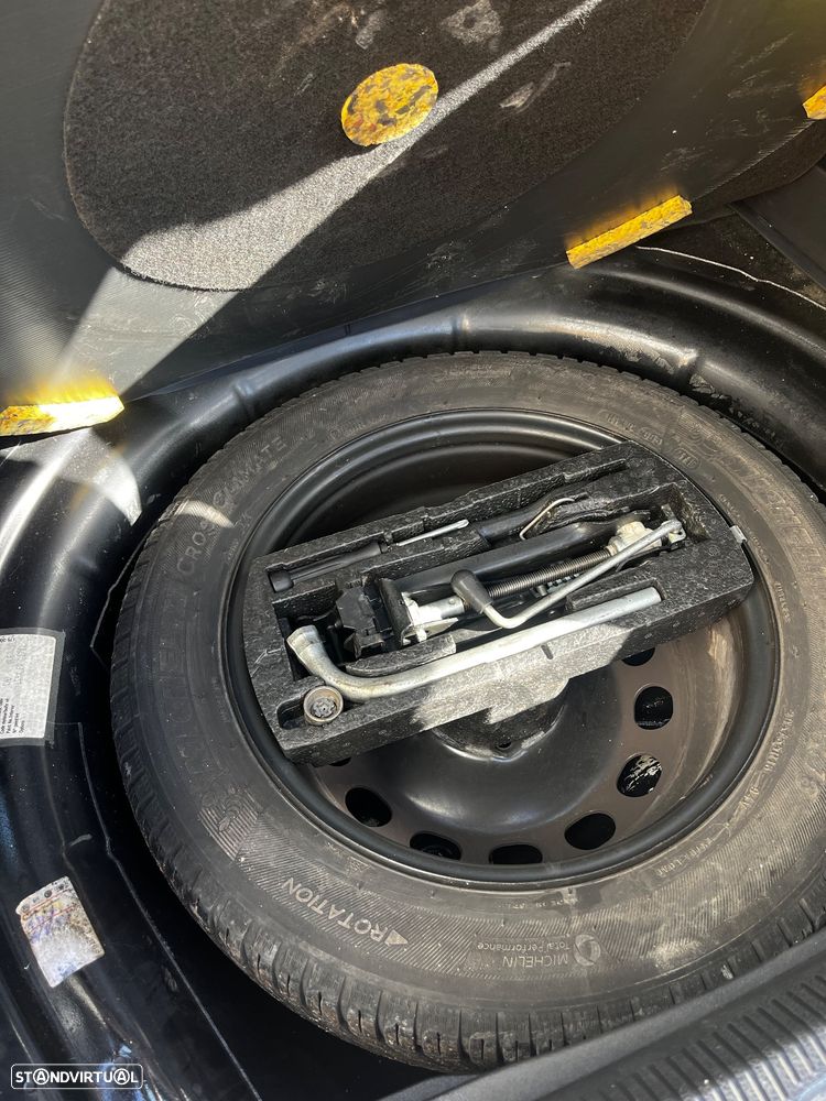 VW Golf Variant 1.6 TDi Highline DSG - 10