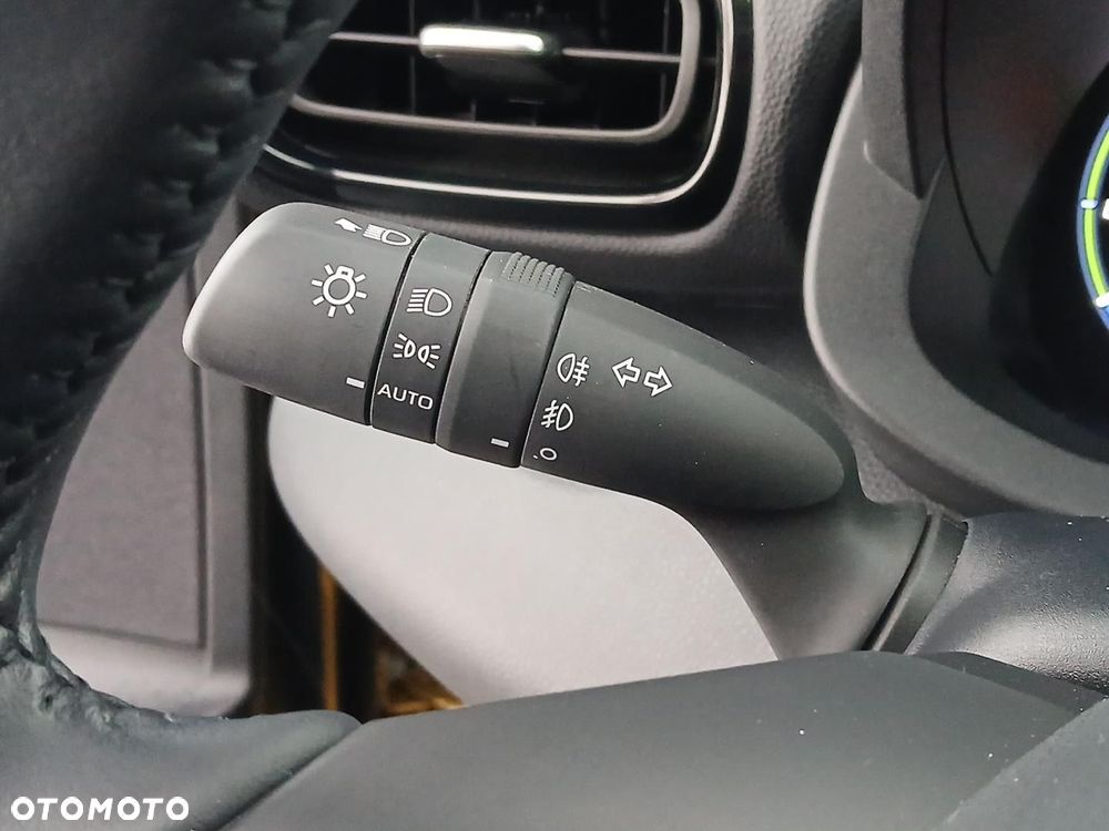 Toyota Yaris Cross Hybrid 1.5 Comfort - 26