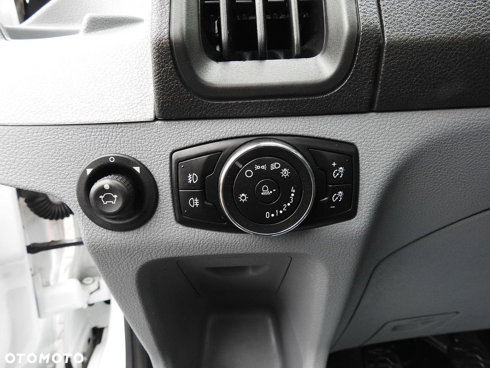 Ford TRANSIT WYWROTKA TEMPOMAT KLIMATYZACJA BLIŹNIACZE KOŁA  170KM - 32