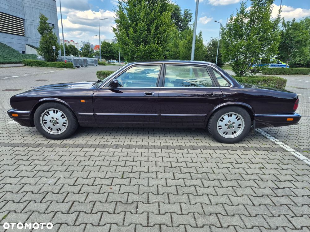 Jaguar XJ - 6