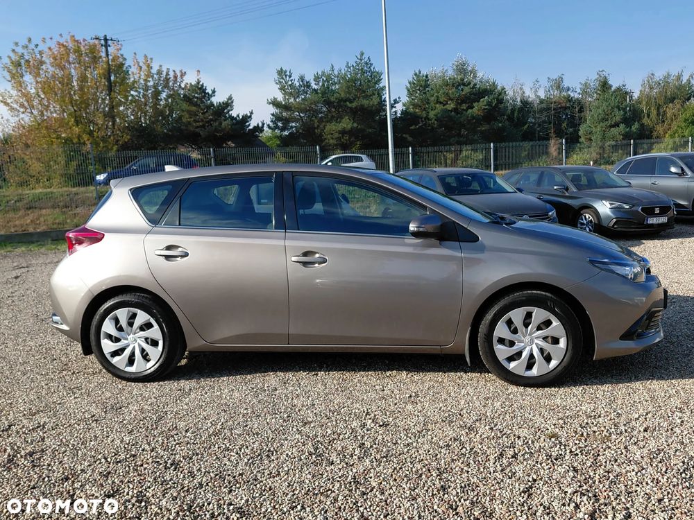 Toyota Auris 1.6 Comfort - 26