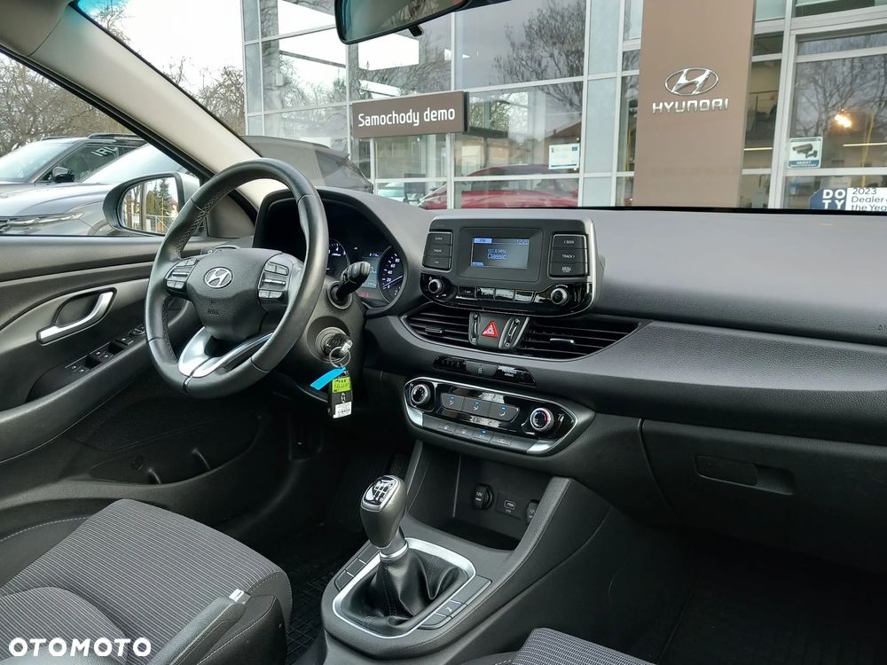 Hyundai i30 1.5 DPI Modern - 11