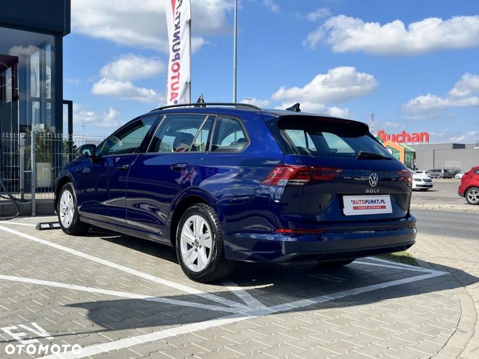 Volkswagen Golf - 6