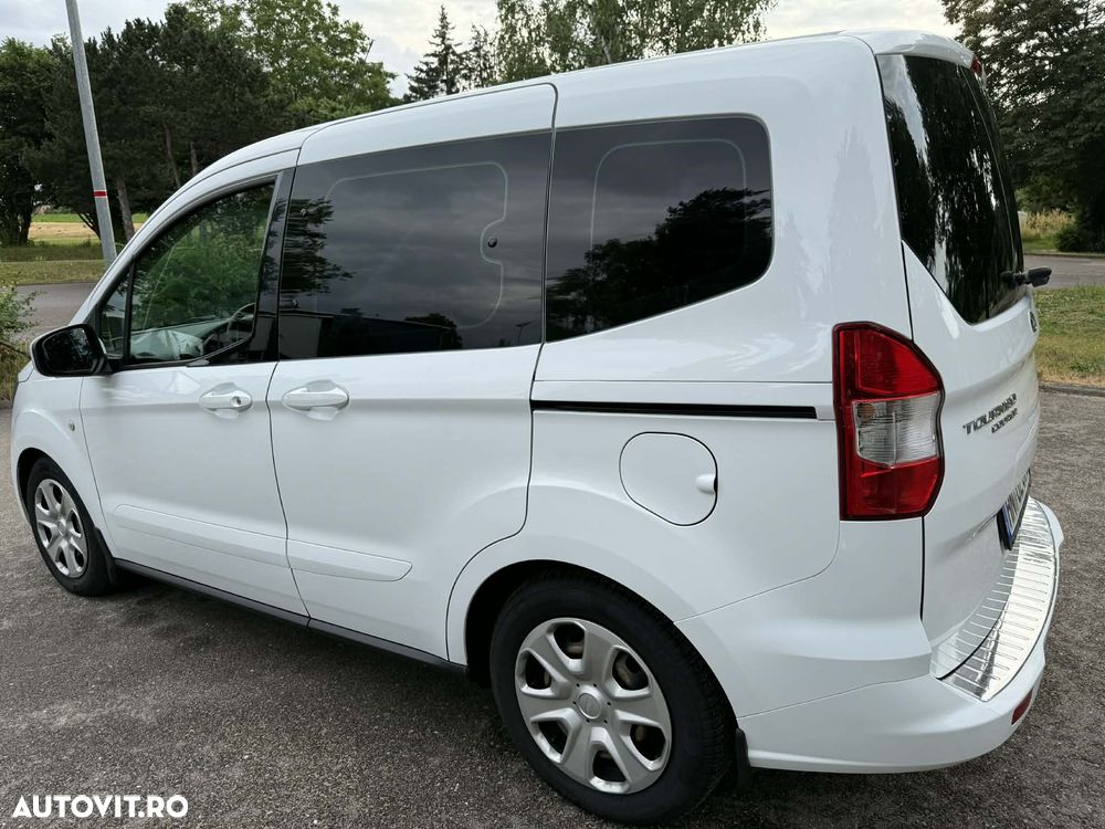 Ford Tourneo Courier 1.5 TDCi S&S Trend - 2