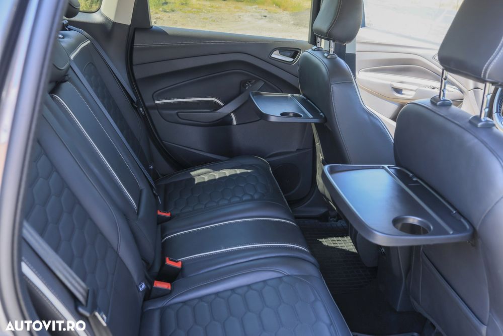 Ford Kuga 2.0 TDCi 4WD Powershift Vignale - 14