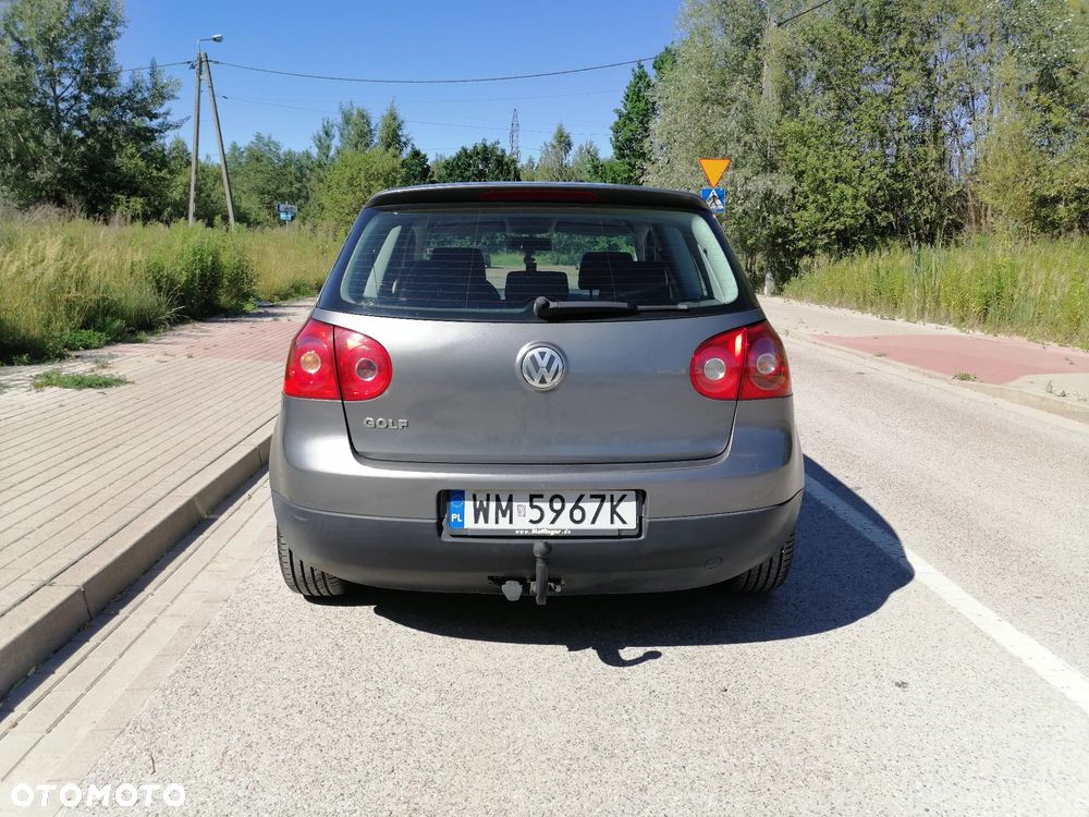 Volkswagen Golf - 6