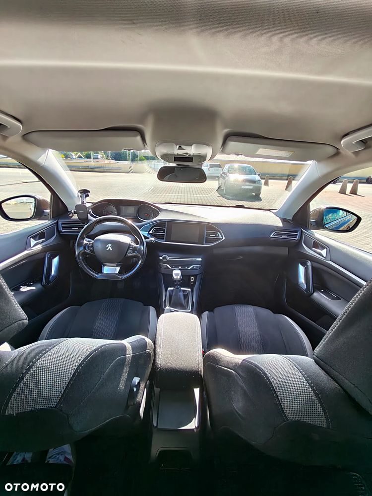 Peugeot 308 1.2 PureTech Style S&S - 12