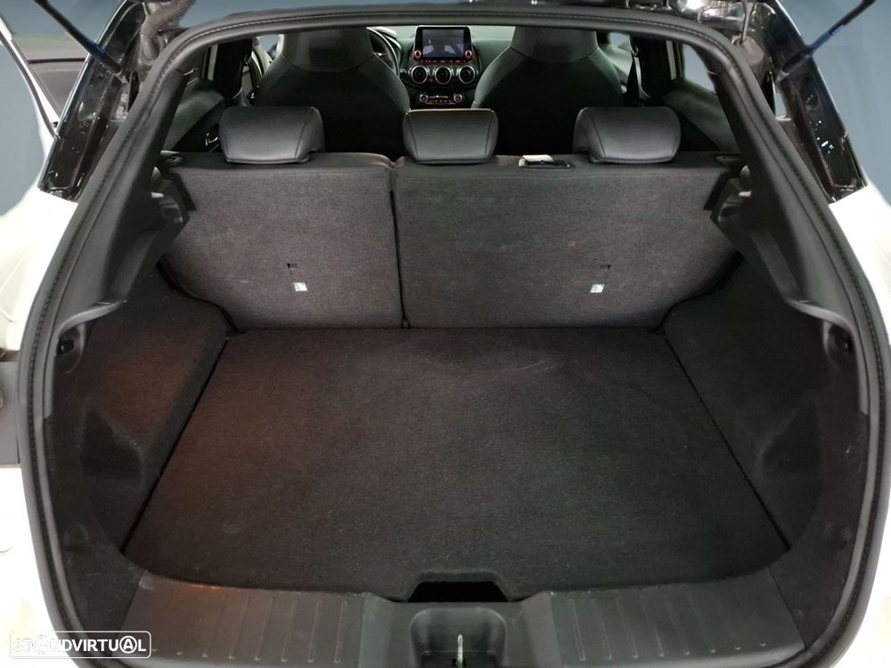 Nissan Juke 1.0 DIG-T N-Connecta NAV.+TwoTone NC DCT - 23