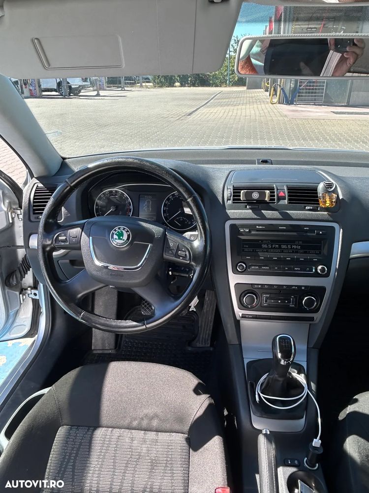 Skoda Octavia 2.0 TDI Business - 8