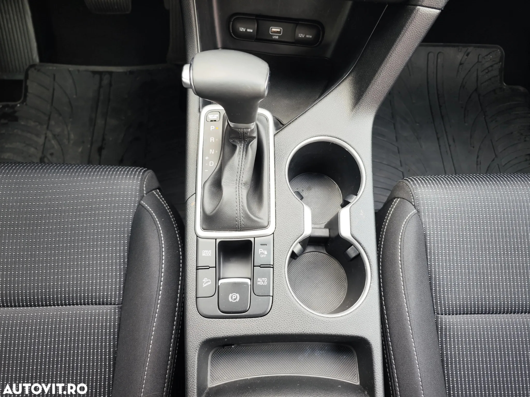Kia Sportage 1.6 DSL MHEV 7DCT HP 4x2 Business Line - 23