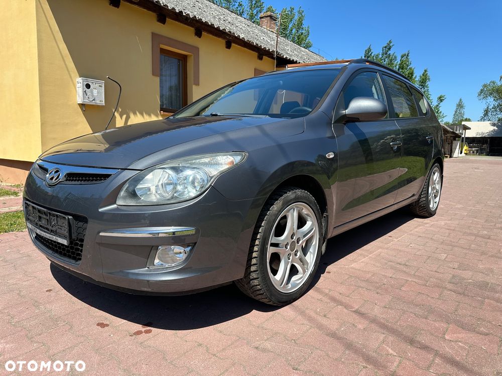 Hyundai i30 1.6 Premium - 1