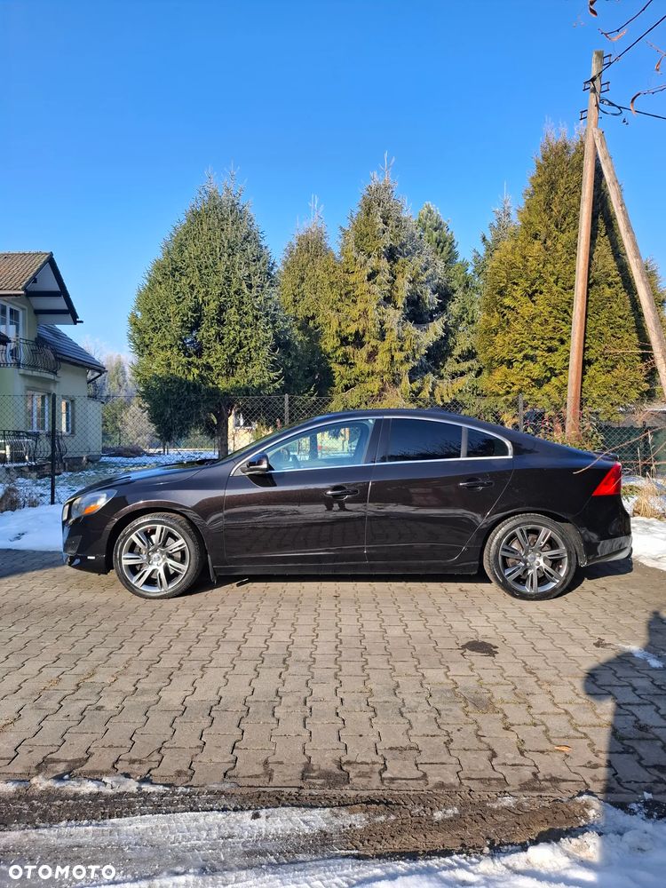 Volvo S60 T6 AWD Momentum - 4