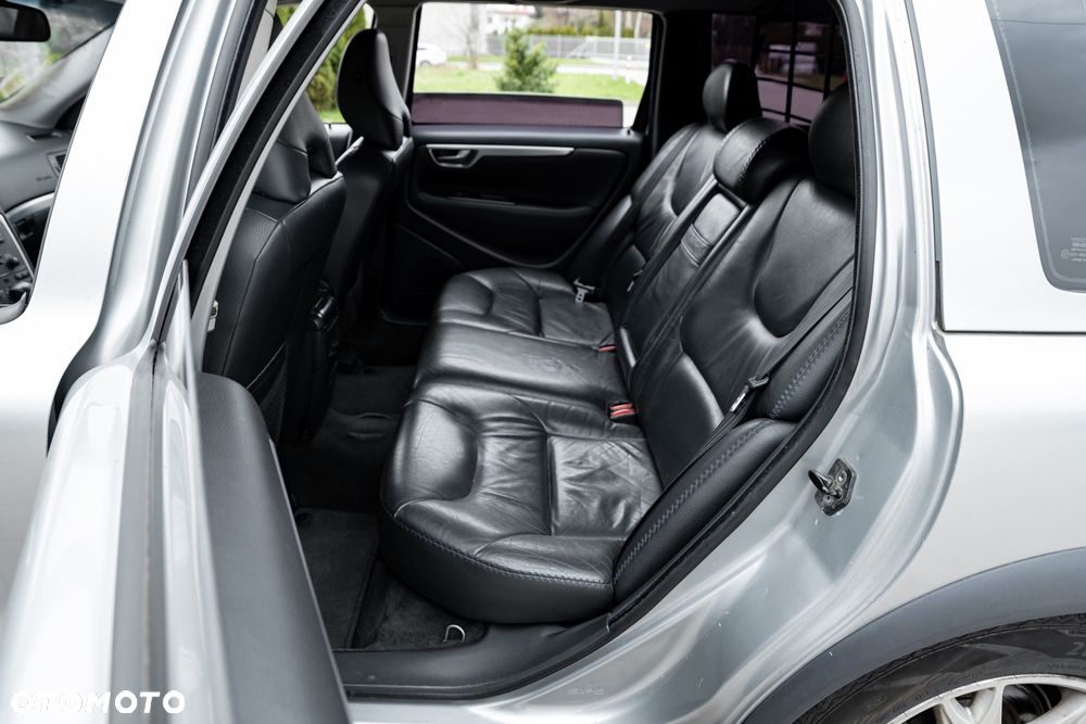 Volvo XC 70 D5 AWD Kinetic - 21