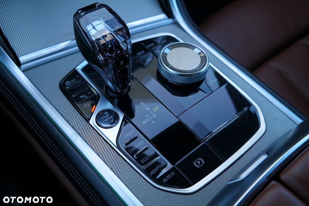 BMW Seria 8 - 21