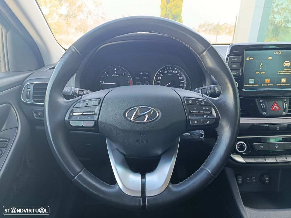 Hyundai i30 SW 1.6 CRDi Style - 16