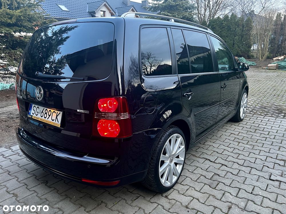 Volkswagen Touran - 3