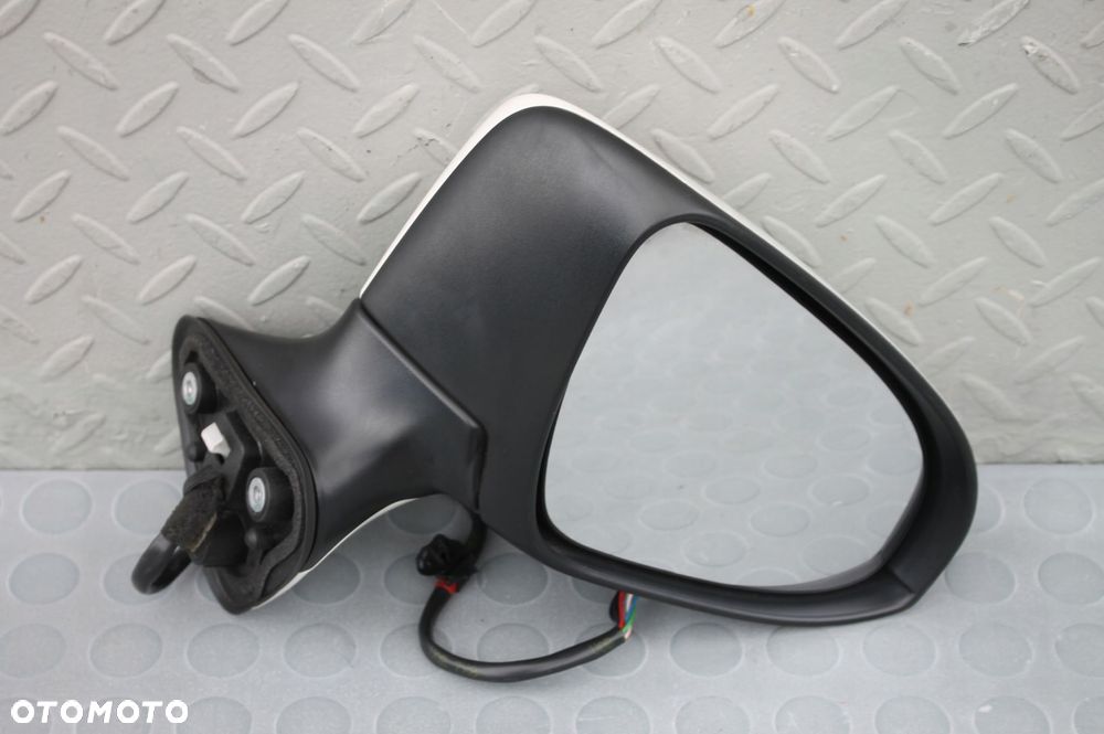 lusterko prawe składane 9pin toyot verso 13-18 070 - 2