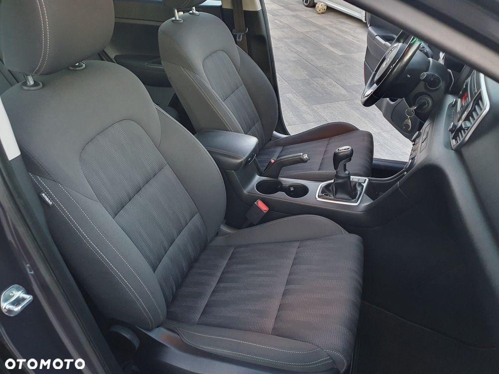 Kia Sportage 1.6 GDI Business Line L 2WD - 25