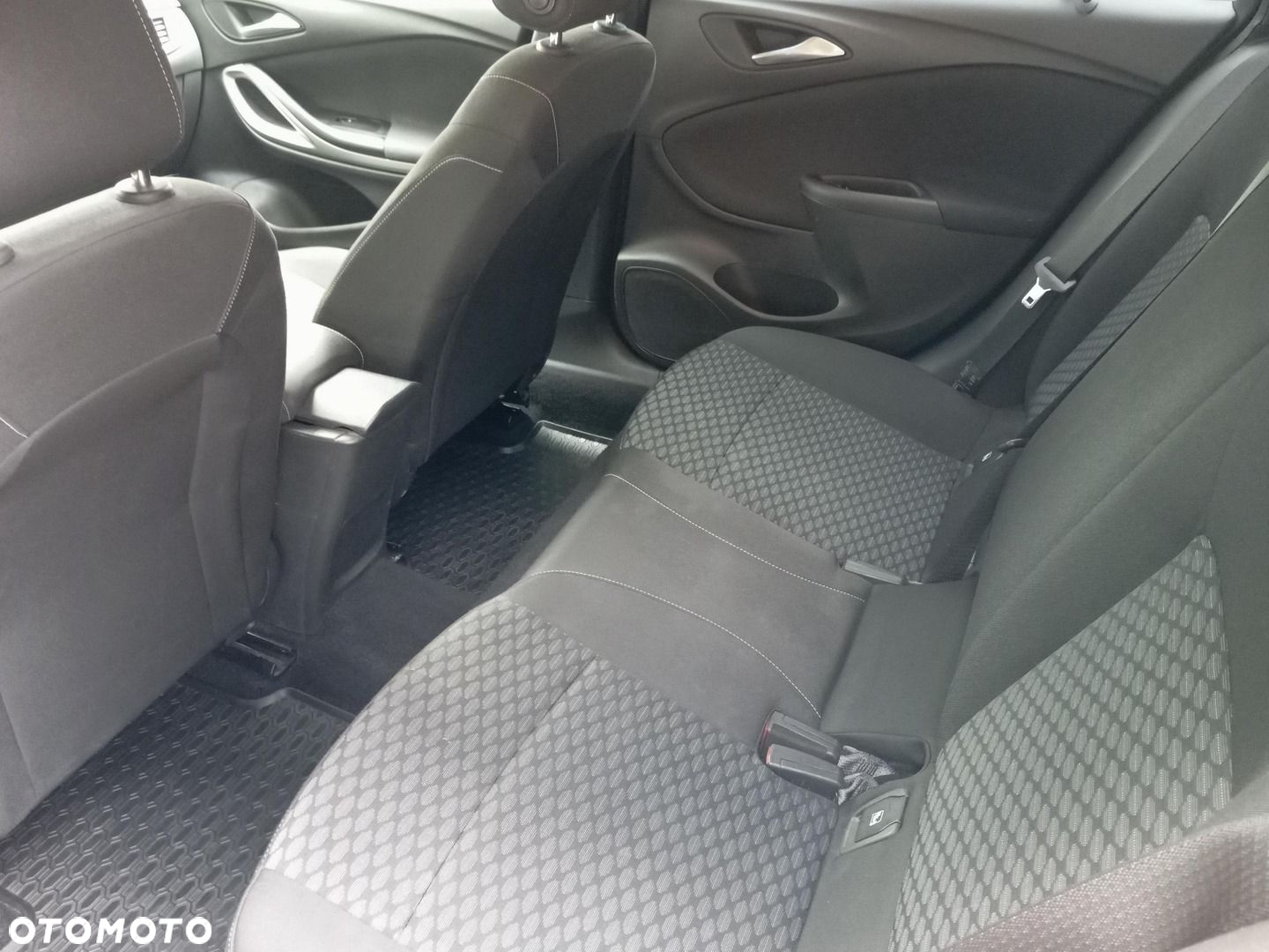 Opel Astra V 1.5 CDTI 2020 S&S - 11