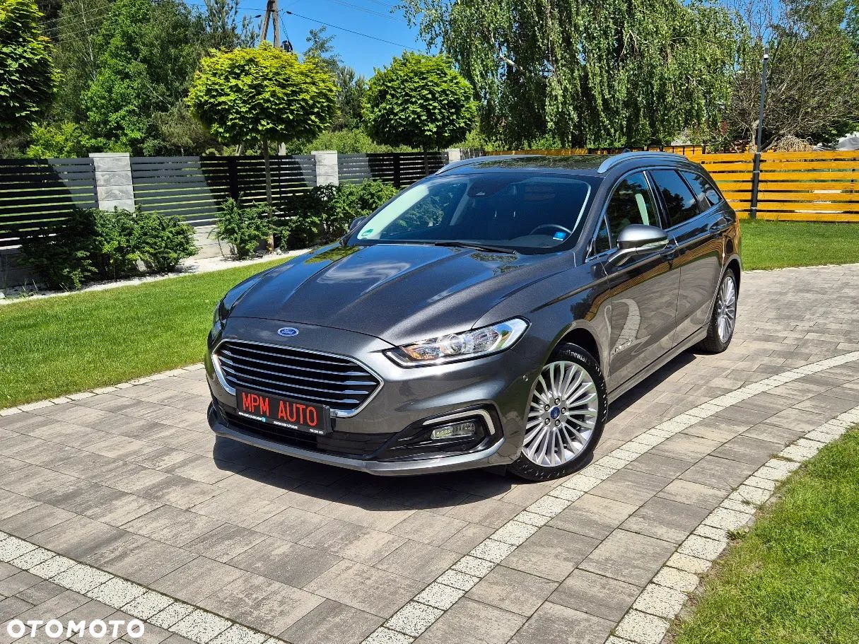 Ford Mondeo 2.0 Hybrid Titanium - 1