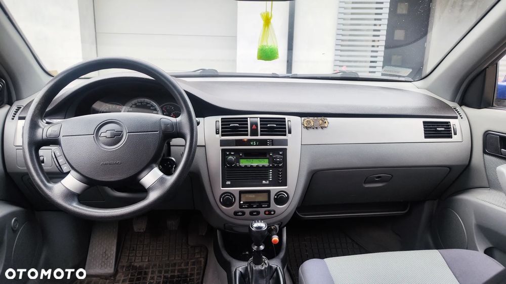 Chevrolet Nubira - 10