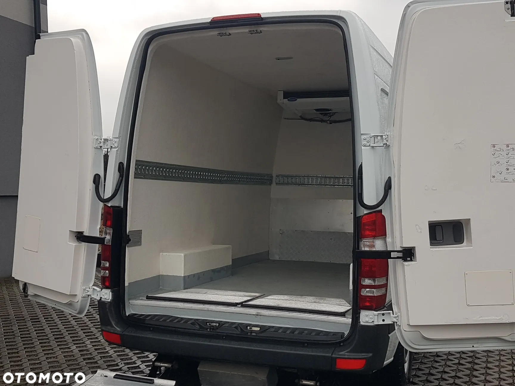 Mercedes-Benz SPRINTER WINDA CHŁODNIA AGREGAT IZOTERMA DŁUGI WYSOKI KLIMA - 25