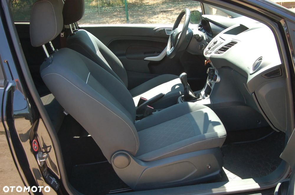 Ford Fiesta 1.25 Ghia EU5 - 28