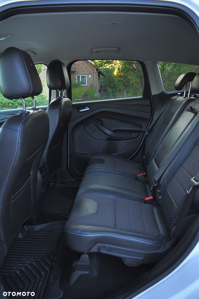 Ford Kuga 2.0 TDCi 2x4 Business Edition - 28