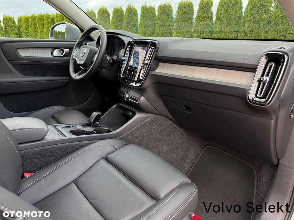 Volvo XC 40 B3 B DKG Core - 25