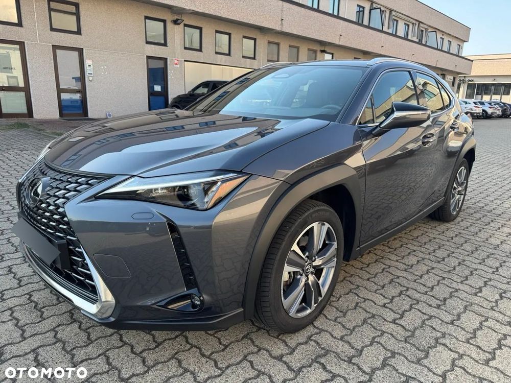 Lexus UX 300e Luxury Line - 4