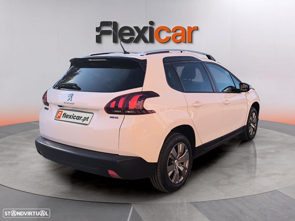 Peugeot 2008 1.2 PureTech Style - 7