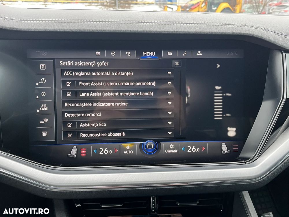 Volkswagen Touareg - 29