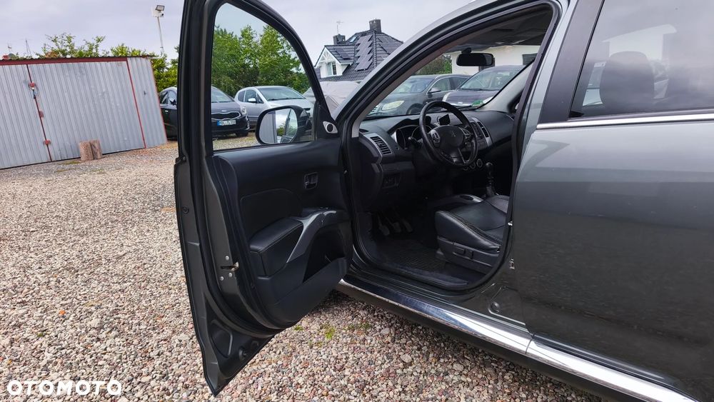 Peugeot 4007 - 14