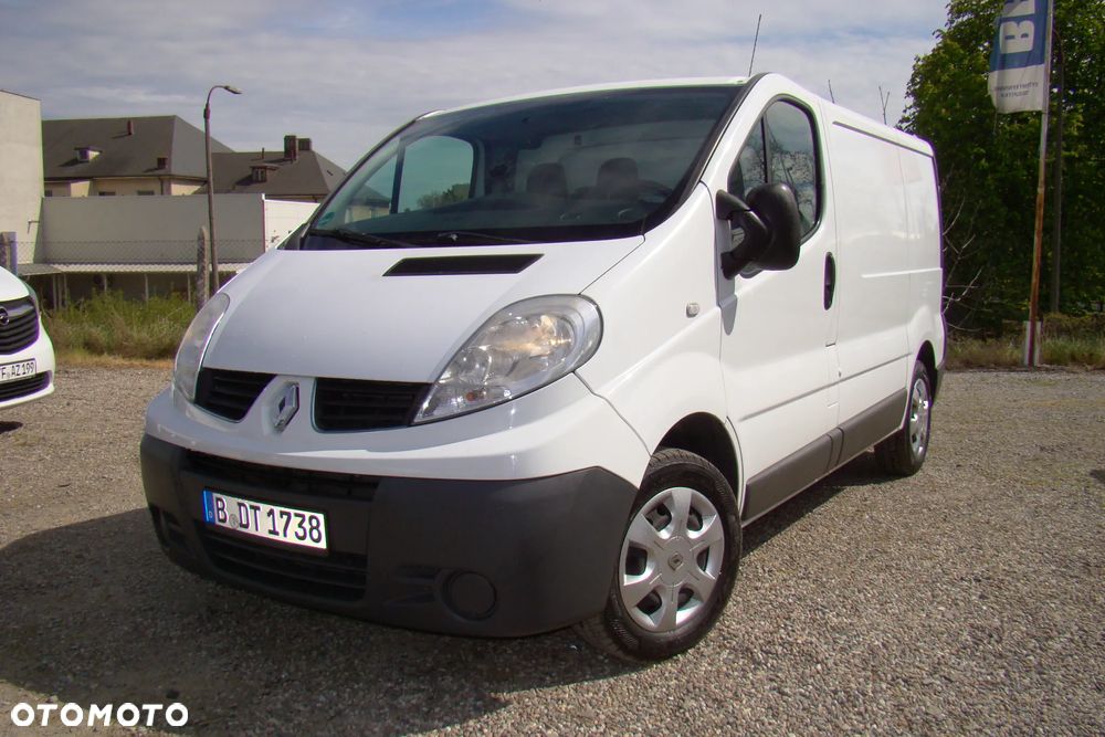 Renault Trafic - 1