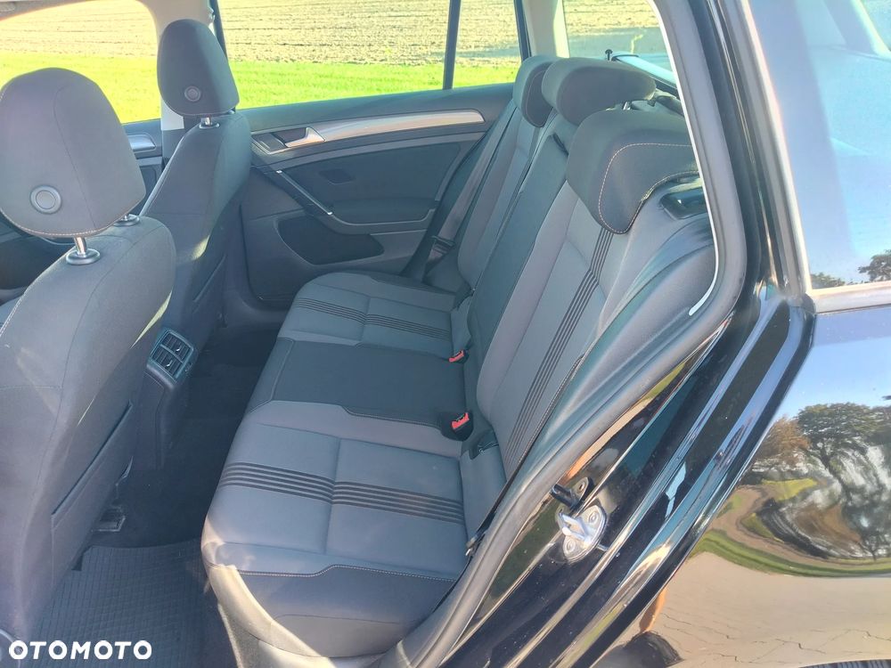Volkswagen Golf - 7