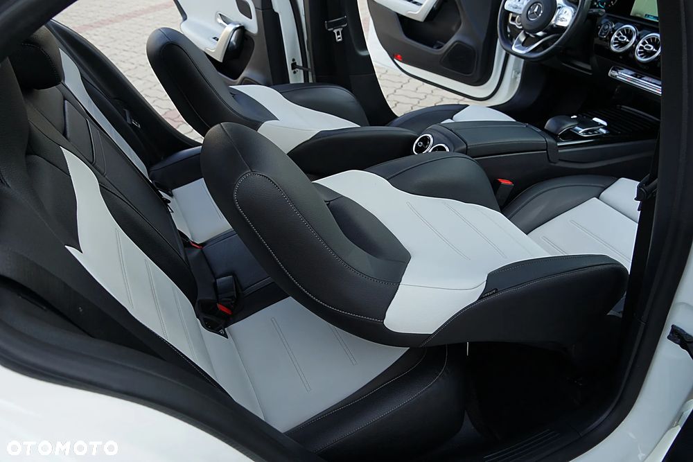 Mercedes-Benz Klasa A 200 d 8G-DCT Edition AMG Line - 23