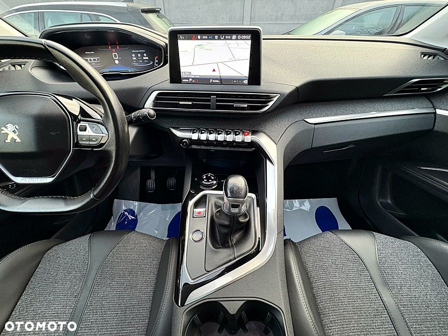 Peugeot 5008 BlueHDi 130 Allure Pack - 23