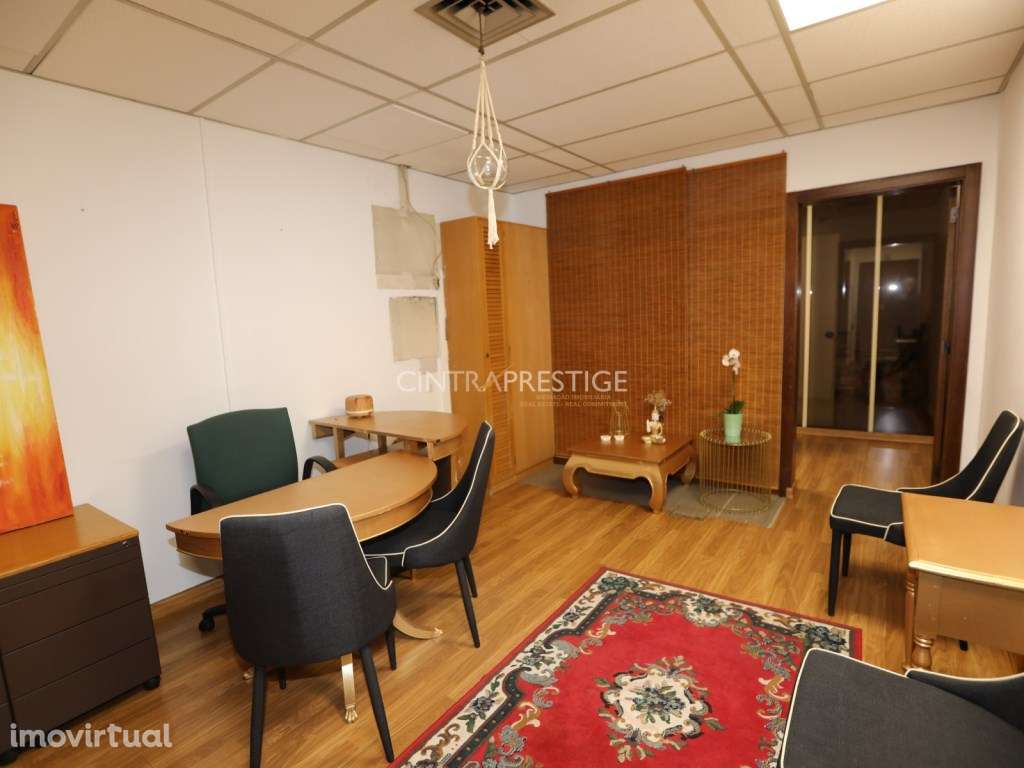 Lisboa. Escritório Mobilado para Arrendamento nas Olaias 165 m², 5 ... - Grande imagem: 3/20