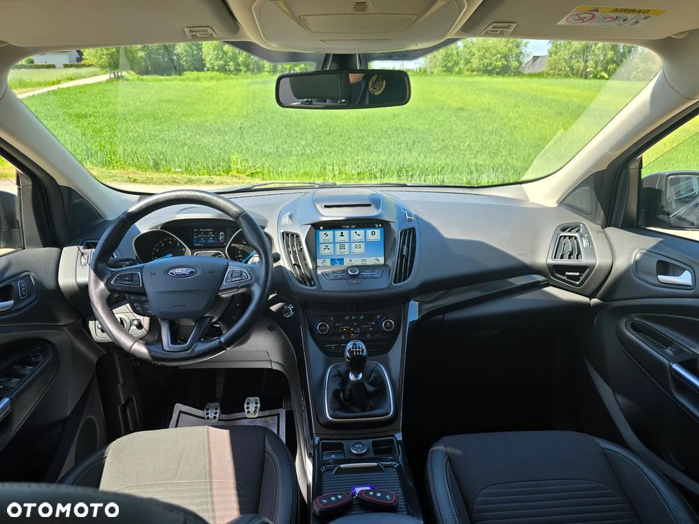 Ford Kuga 1.5 EcoBoost 2x4 Titanium - 17