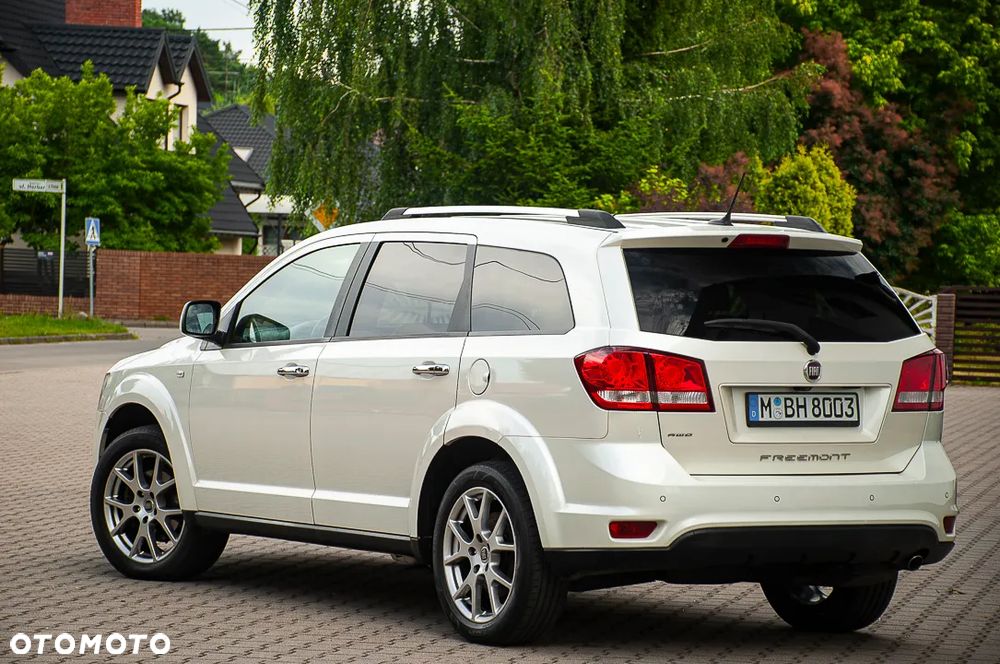 Fiat Freemont 2.0 Multijet Black Code AWD - 11