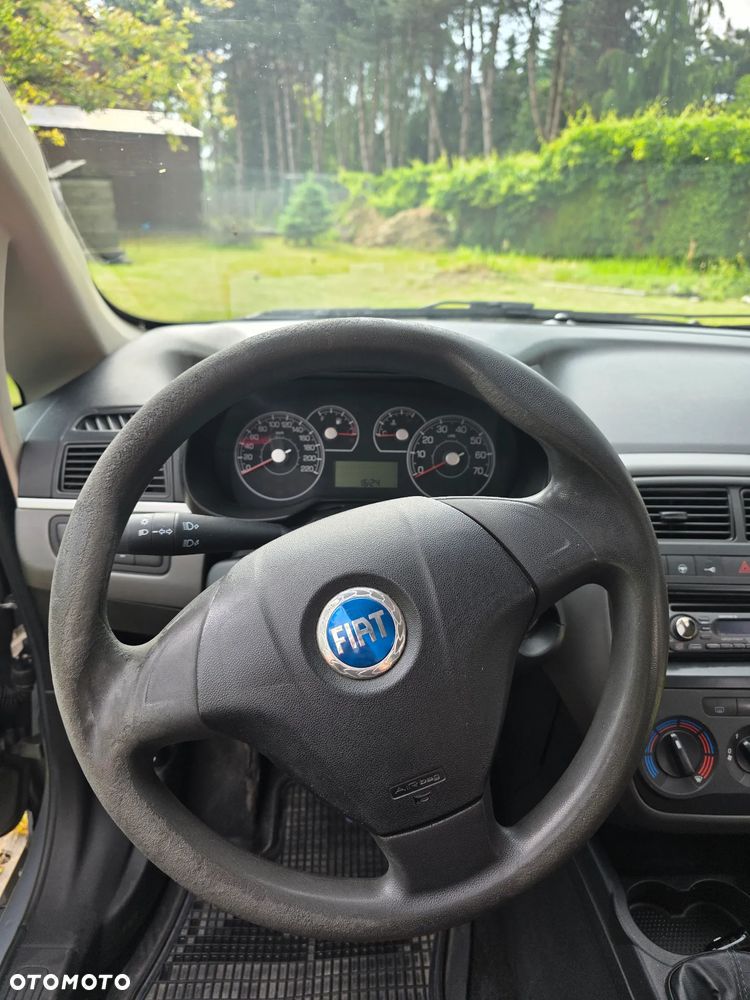 Fiat Grande Punto - 9