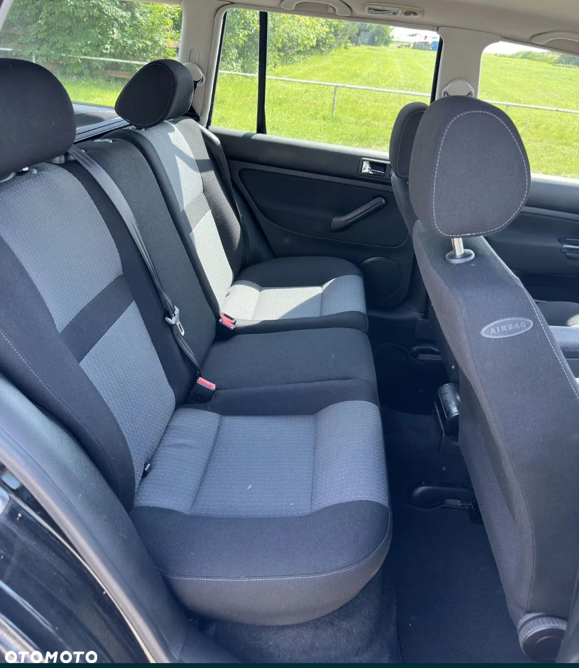 Volkswagen Golf - 5