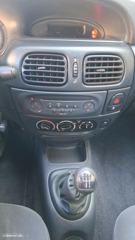 Renault Mégane C. 1.4 16V Expression - 13