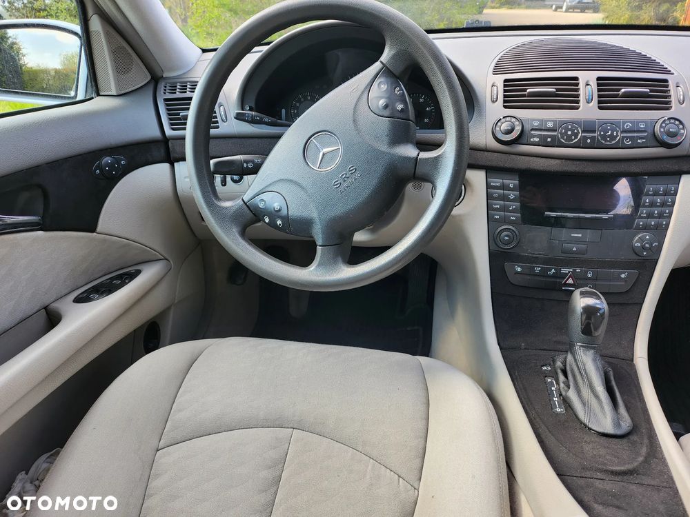 Mercedes-Benz Klasa E - 20