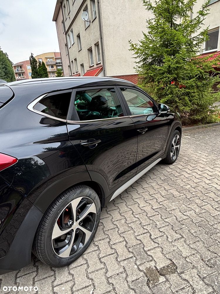 Hyundai Tucson 2.0 CRDi 4WD Automatik Style - 14