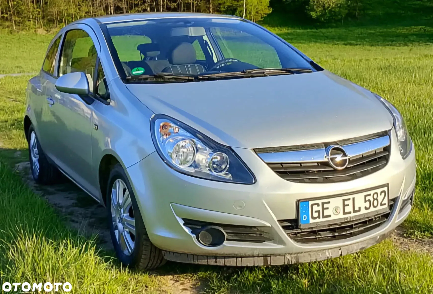 Opel Corsa 1.2 16V Edition / Active - 3