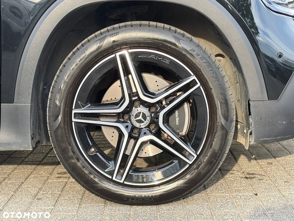Mercedes-Benz GLB 200 AMG Line 7G-DCT - 36