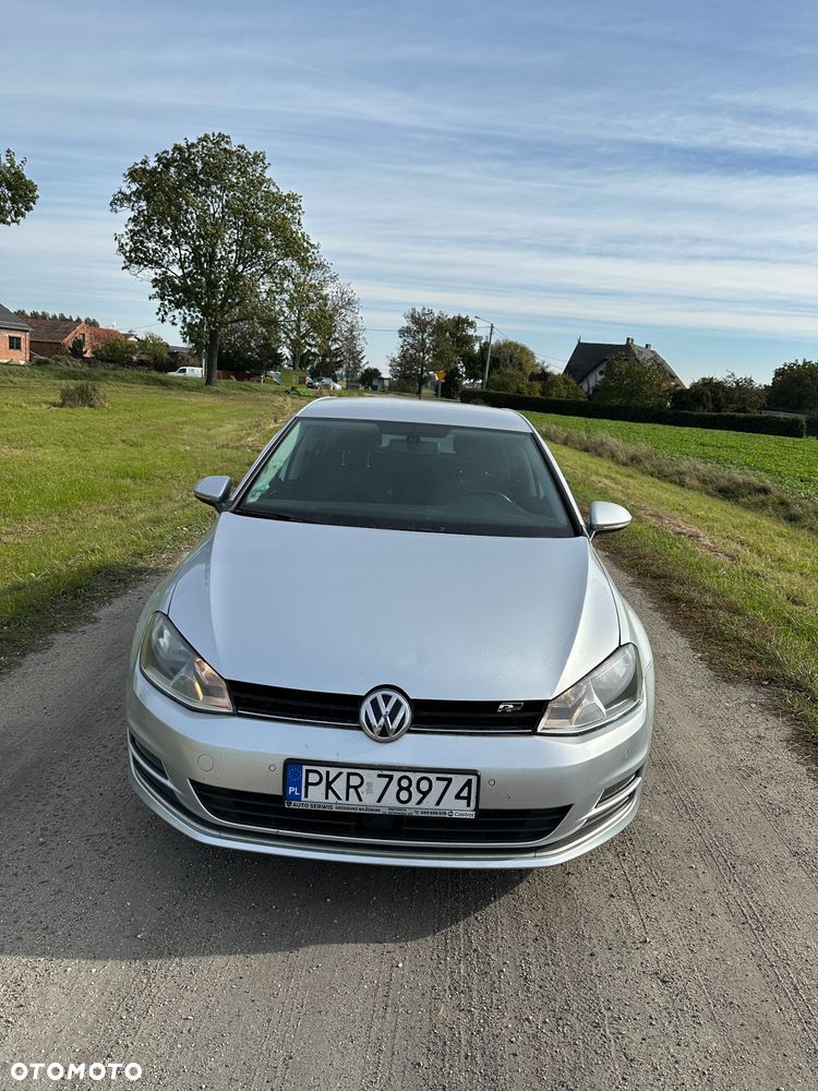 Volkswagen Golf - 2